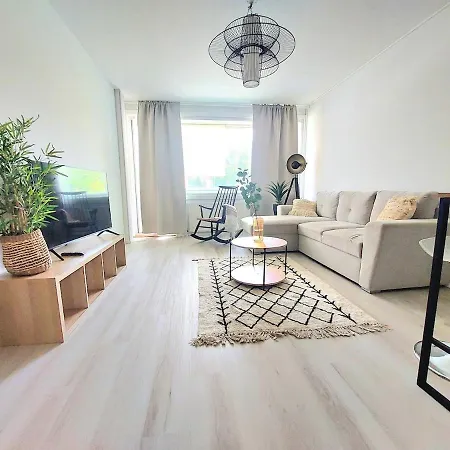 Great Location, Ac, Parking, Ev Loading, Wifi