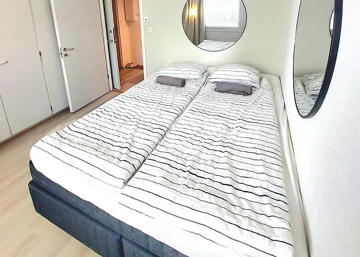 Great Location, Ac, Parking, Ev Loading, Wifi Apartment